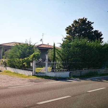 Casa Bella ξενώνας Ponti sul Mincio Εξωτερικό φωτογραφία